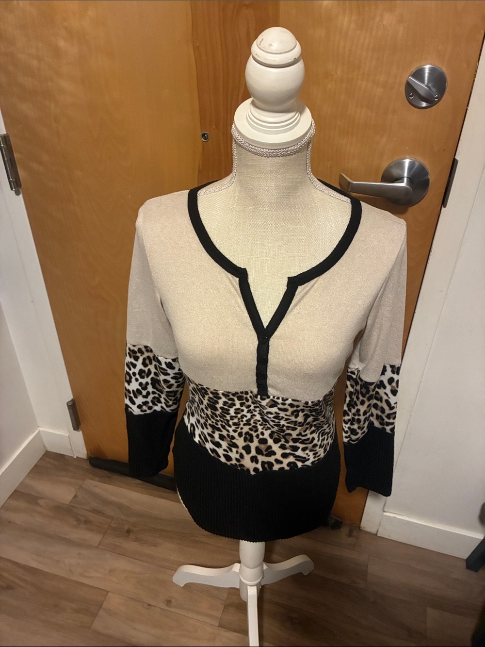 No Boundaries Beige and Black Leopard-Trim Knit Top
